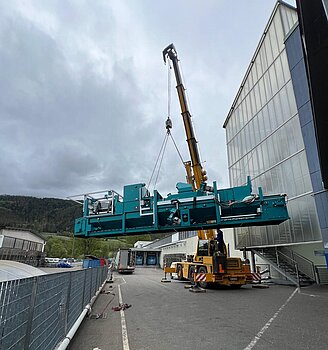 Aluminum shot blasting machine is being delivered at Alupress Brixen