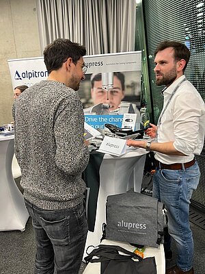 Alupress'ler und Student beim Talente Aperitivo in Graz