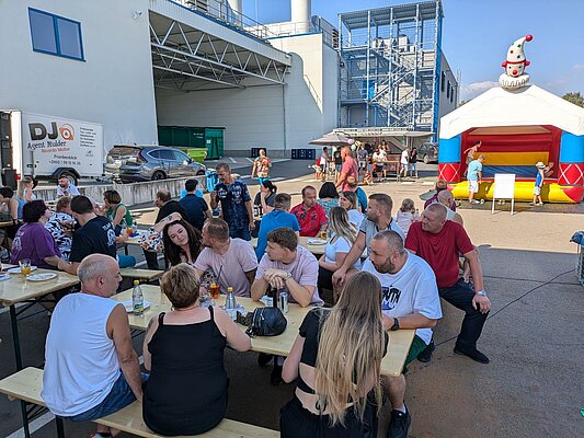 Alupress employees at the summer party in Hildburghausen